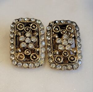 Vintage Clip on earrings